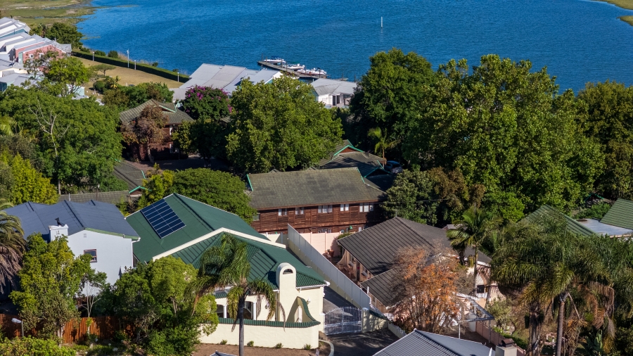 3 Bedroom Property for Sale in Costa Sarda Western Cape